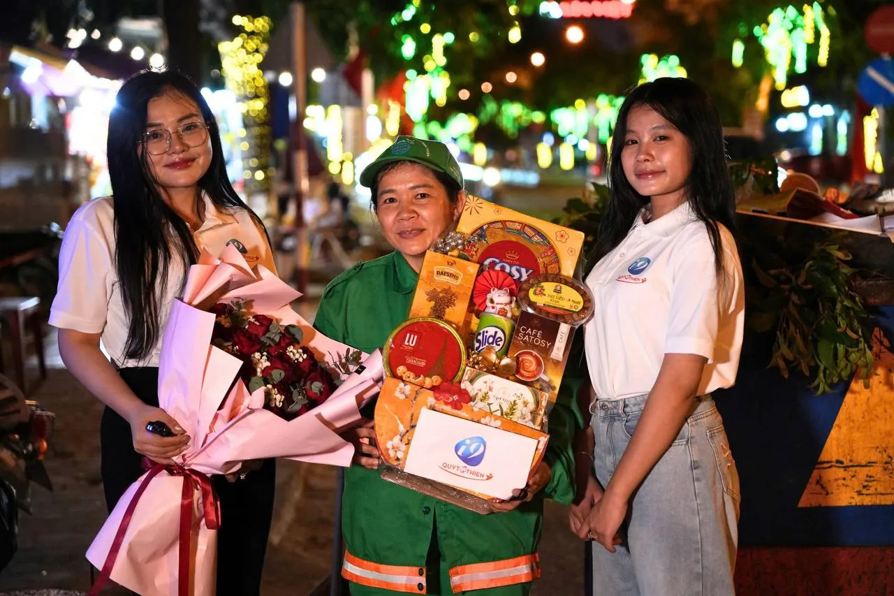 Hỗ trợ qua Điện Thoại